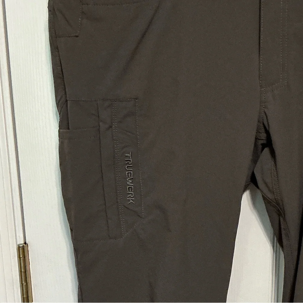 Truewerk Men's Gray Pants, Brand New! 34W 36L - Picture 4 of 4